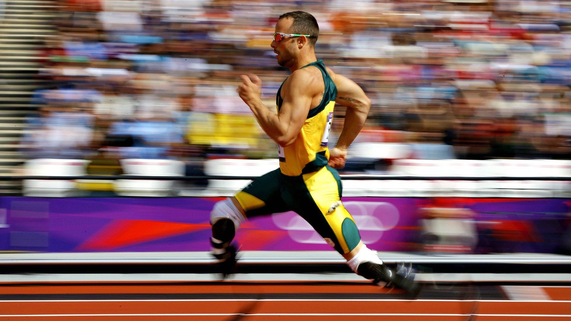 篮网连续得分压制热火,小贾伦成为全场焦点