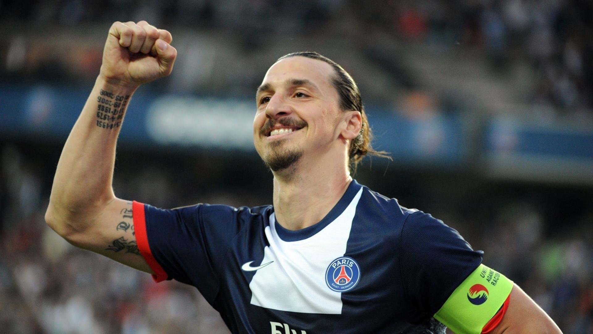 开云体育app-红魔奇迹与王权交接，当曼联斩落巴拉圭，姆巴佩在欧冠半决赛接管比赛